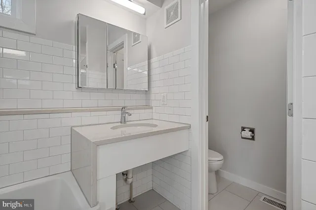 $1,000,000 | 1910 Plyers Mill Road, Silver Spring, MD 20902