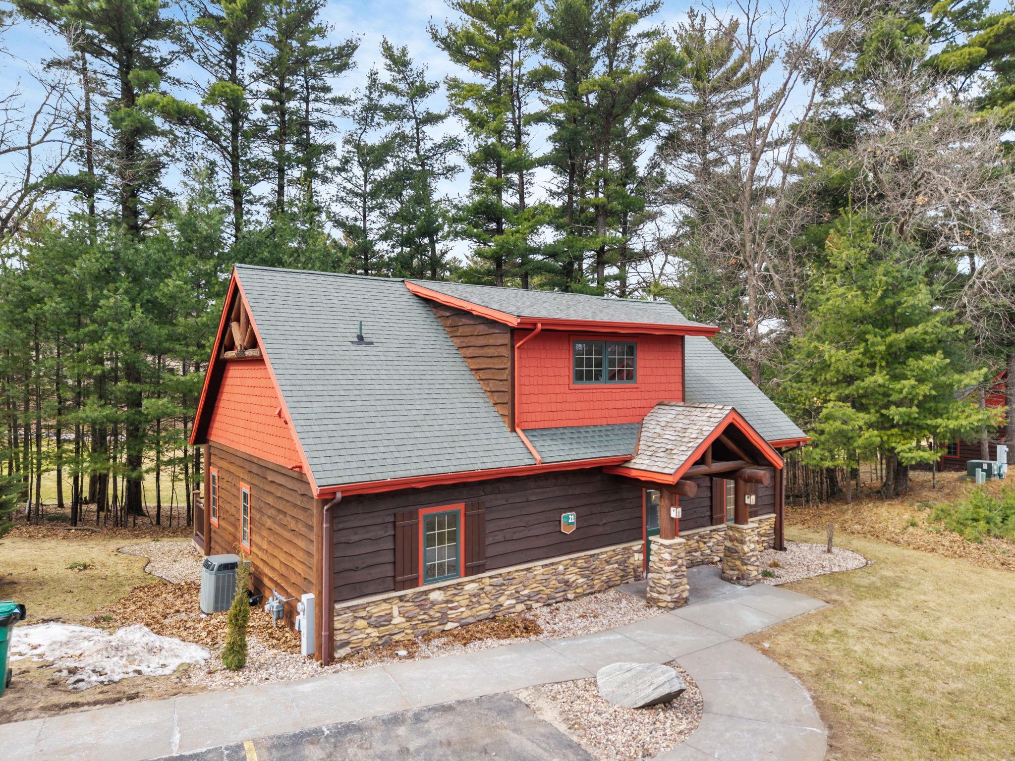 1050 Canyon Road, Unit 21 Lake Delton, WI 53913 - Photo 3 of 37