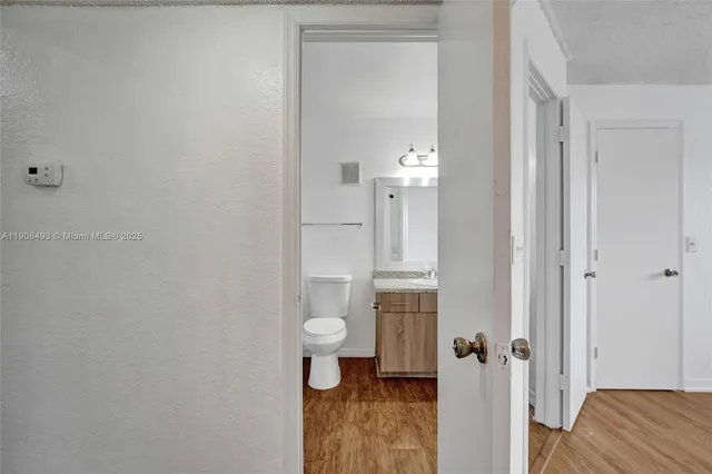 a view of a tennis court