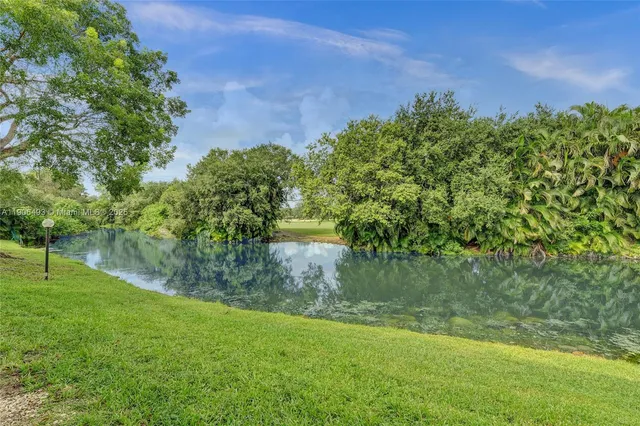 $2,250 | 417 Vista Isles Drive, Unit 2321, Sunrise, FL 33325