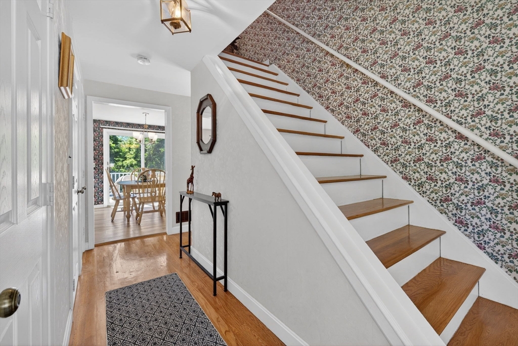 82 Park Road Lynn, MA 01904 - Photo 6 of 42