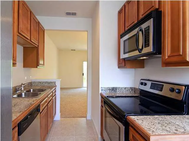 $1,400 | 15284 331 Business, Unit 10D, Freeport, FL 32439