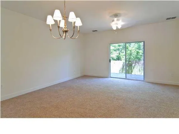 $1,400 | 15284 331 Business, Unit 10D, Freeport, FL 32439