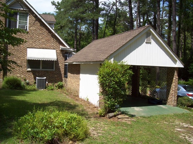 706 West Rollingwood Road Aiken, SC 29801 - Photo 19 of 20 Carport