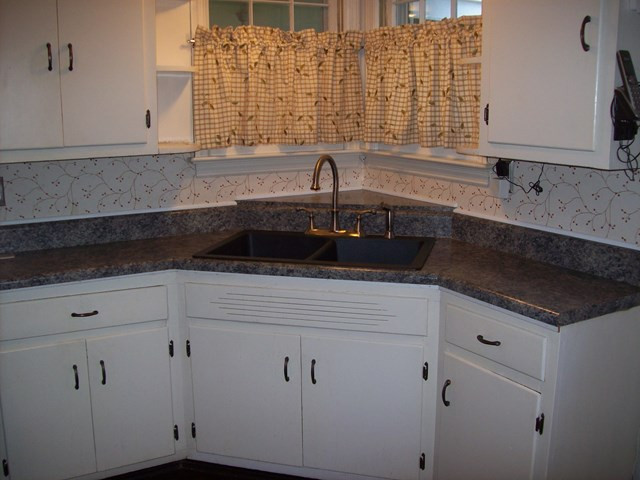 706 West Rollingwood Road Aiken, SC 29801 - Photo 4 of 20 Kitchen