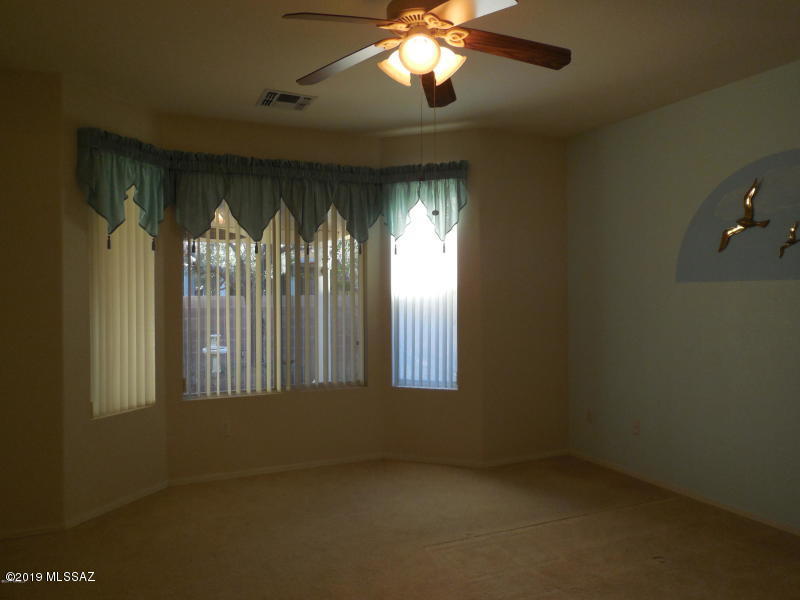 8025 West Wandering Spring Way Tucson, AZ 85743 - Photo 9 of 15