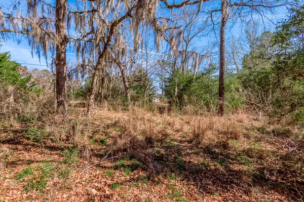 $127,900 | 284-285 Arrowhead Lane, Huntsville, TX 77320
