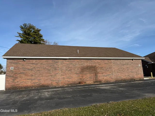 $3,000 | 198 2nd Avenue, Gloversville, NY 12078