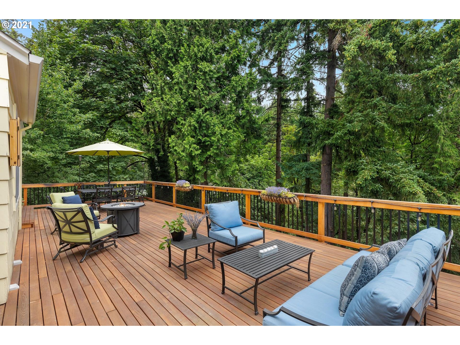1856 Southwest Edgewood Road Portland, OR 97201 - Photo 8 of 32