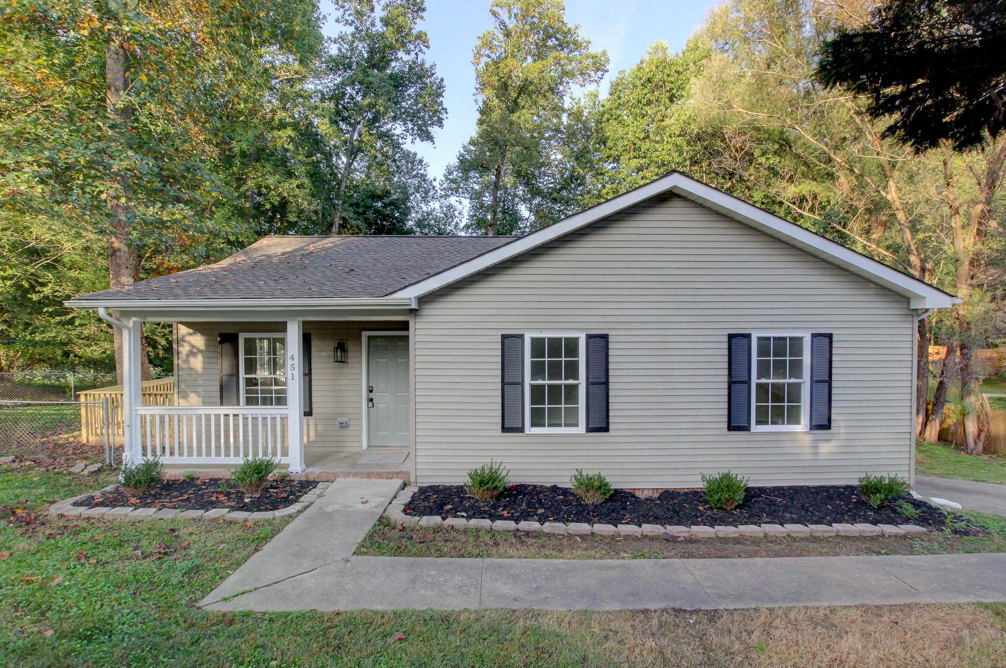 451 Carter Road Clarksville, TN 37042 - Photo 1 of 15 Gallery Image 1