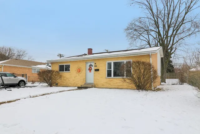$349,900 | 502 East Washington Street, Bensenville, IL 60106
