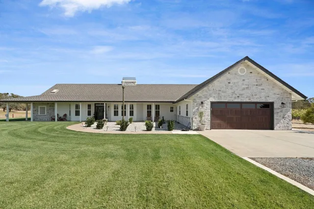 $1,249,000 | 8779 Ospital Road, Valley Springs, CA 95252