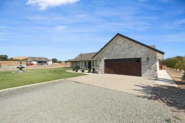 $1,249,000 | 8779 Ospital Road, Valley Springs, CA 95252