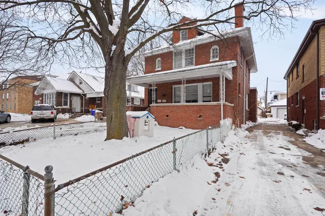 $250,000 | 1508-10 60th Street, Kenosha, WI 53140