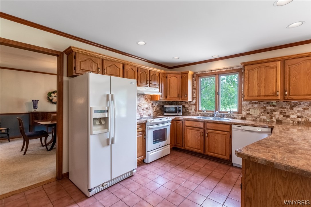 6591 Conner Road Clarence, NY 14051 - Photo 15 of 50