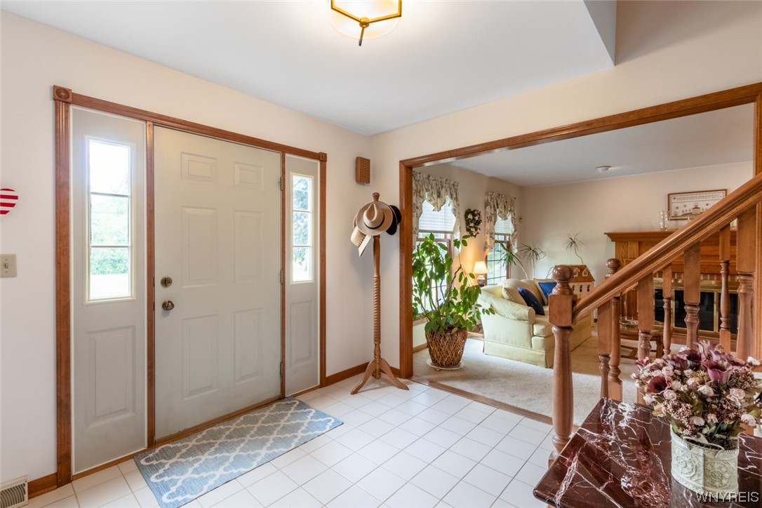 6591 Conner Road Clarence, NY 14051 - Photo 5 of 50