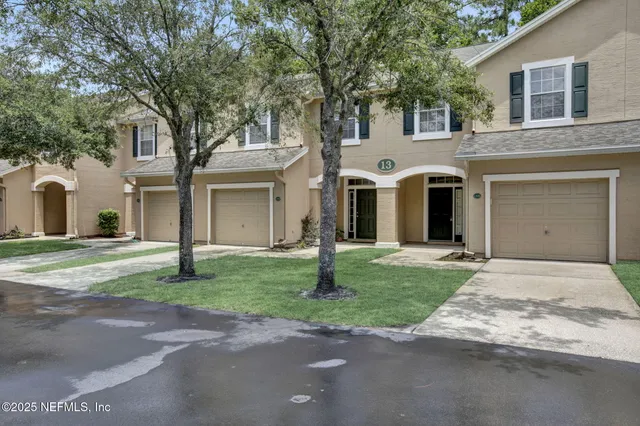 $164,900 | 5260 Collins Road, Unit 1305, Jacksonville, FL 32244