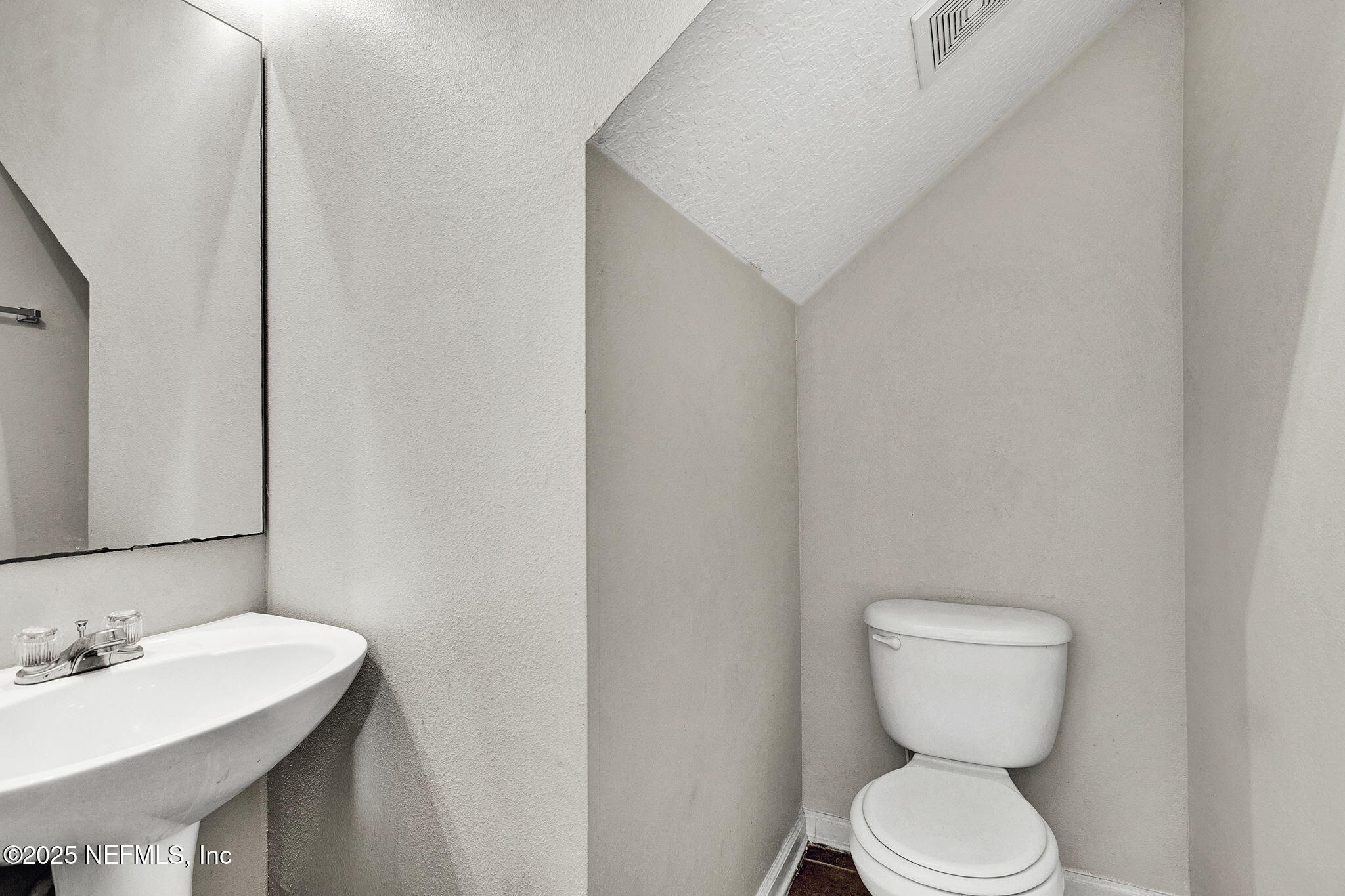 5260 Collins Road, Unit 1305 Jacksonville, FL 32244 - Photo 7 of 16 7-web-or-mls-IMG_0051