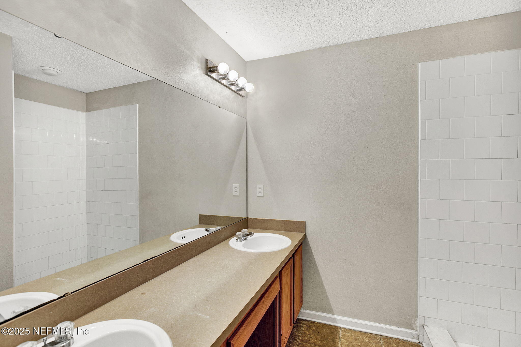 5260 Collins Road, Unit 1305 Jacksonville, FL 32244 - Photo 8 of 16 8-web-or-mls-IMG_0026