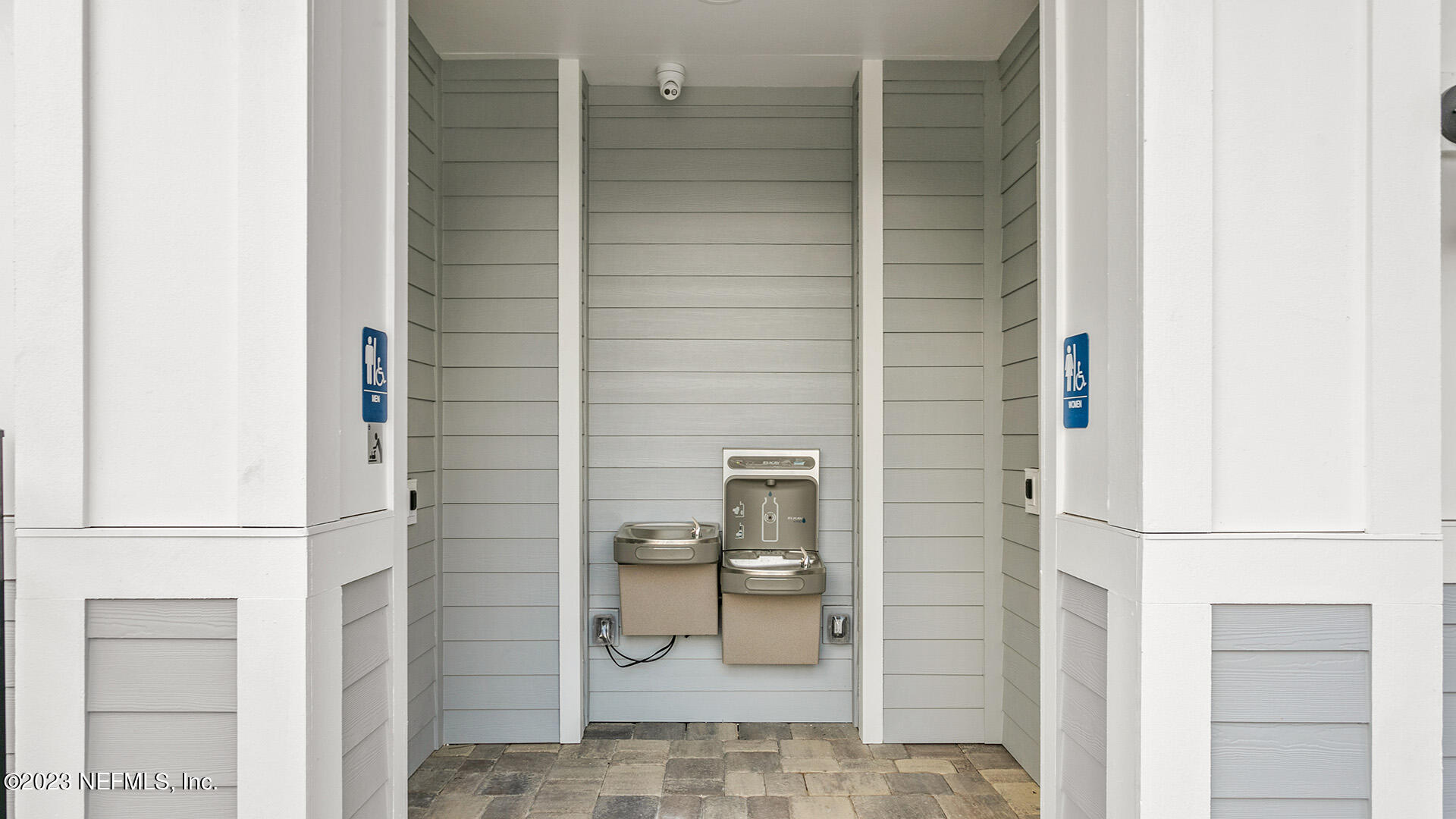 120 Java Lane St. Augustine, FL 32092 - Photo 34 of 37 a bathroom with a shower