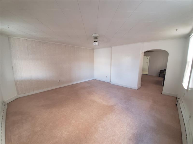 464 East Washington Street Rochester, PA 15074 - Photo 4 of 15 Gallery Image 4
