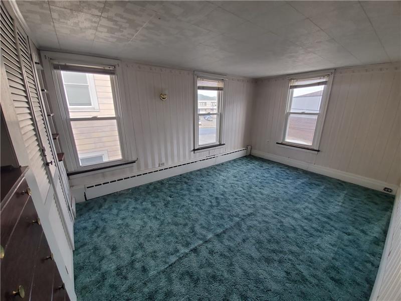 464 East Washington Street Rochester, PA 15074 - Photo 9 of 15 Gallery Image 9