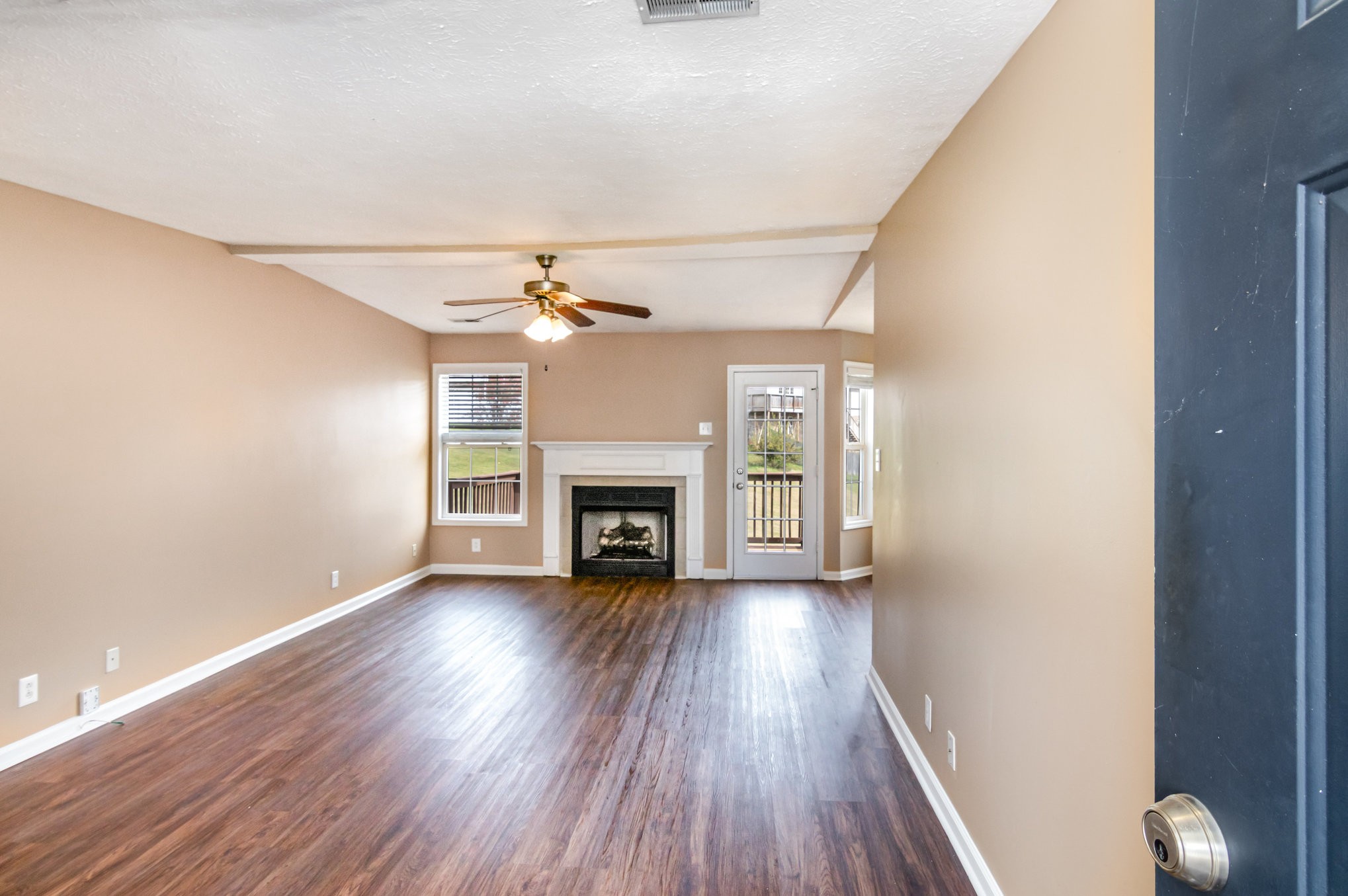 1845 Twin Rivers Road Clarksville, TN 37040 - Photo 5 of 30