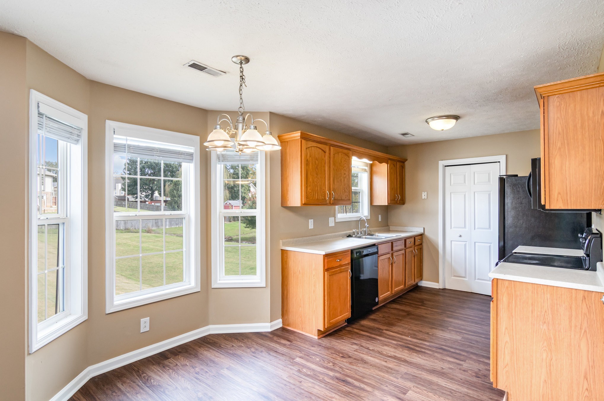 1845 Twin Rivers Road Clarksville, TN 37040 - Photo 10 of 30