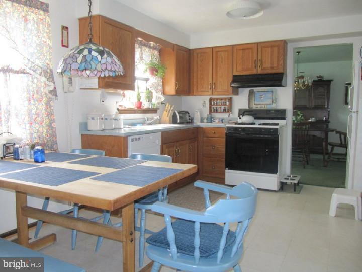 7 Evans Road Marlton, NJ 08053 - Photo 6 of 12 Gallery Image 6