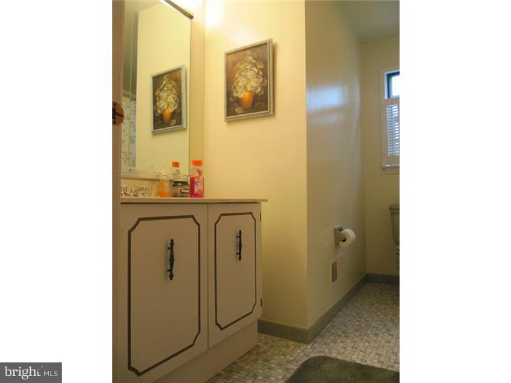 7 Evans Road Marlton, NJ 08053 - Photo 10 of 12 Gallery Image 10