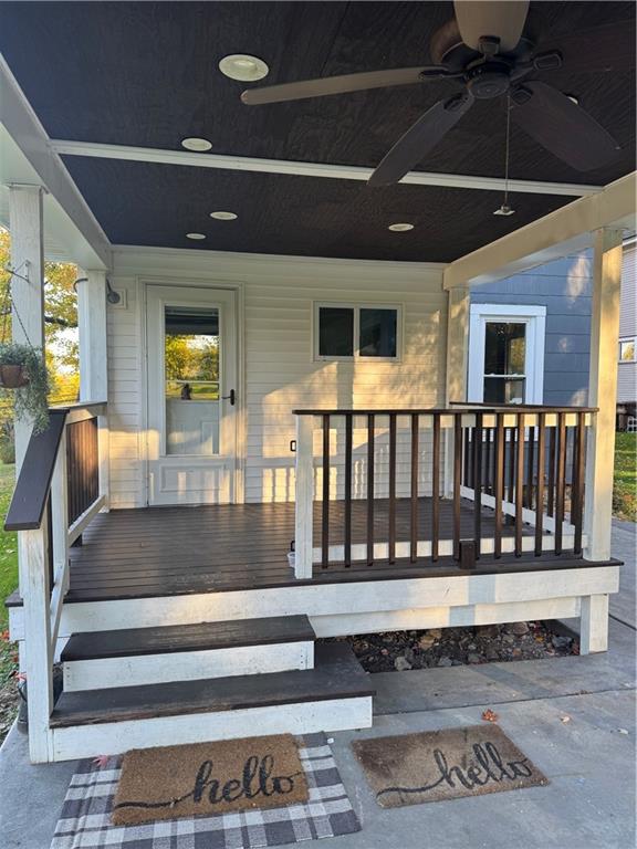 351 North Pitt Street Mercer, PA 16137 - Photo 7 of 39 a view of entryway
