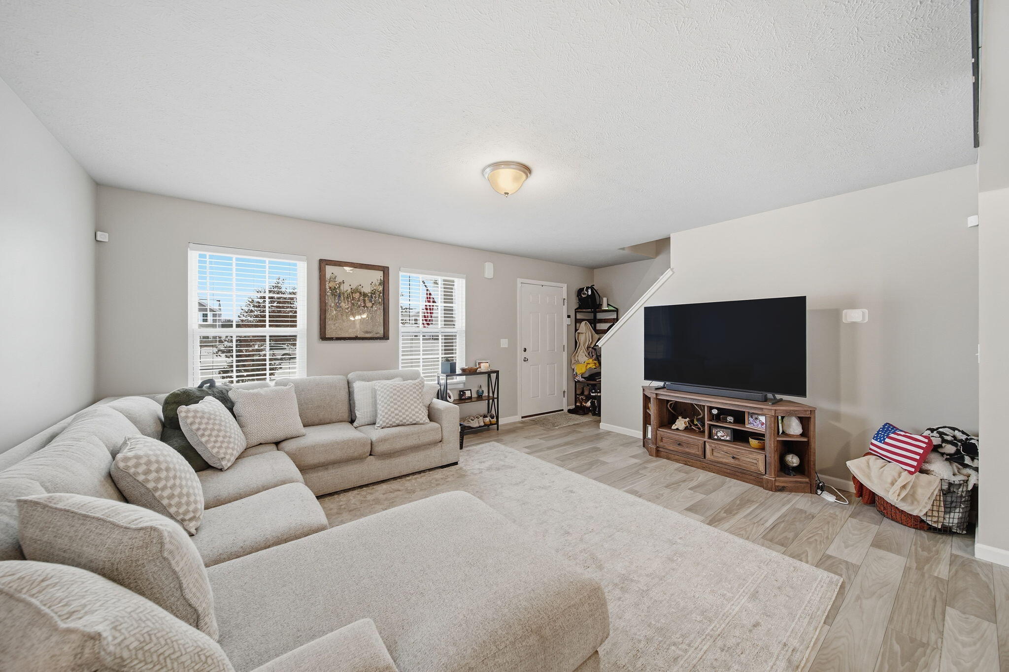 12045 Bryde Drive Rives Junction, MI 49277 - Photo 6 of 54 6