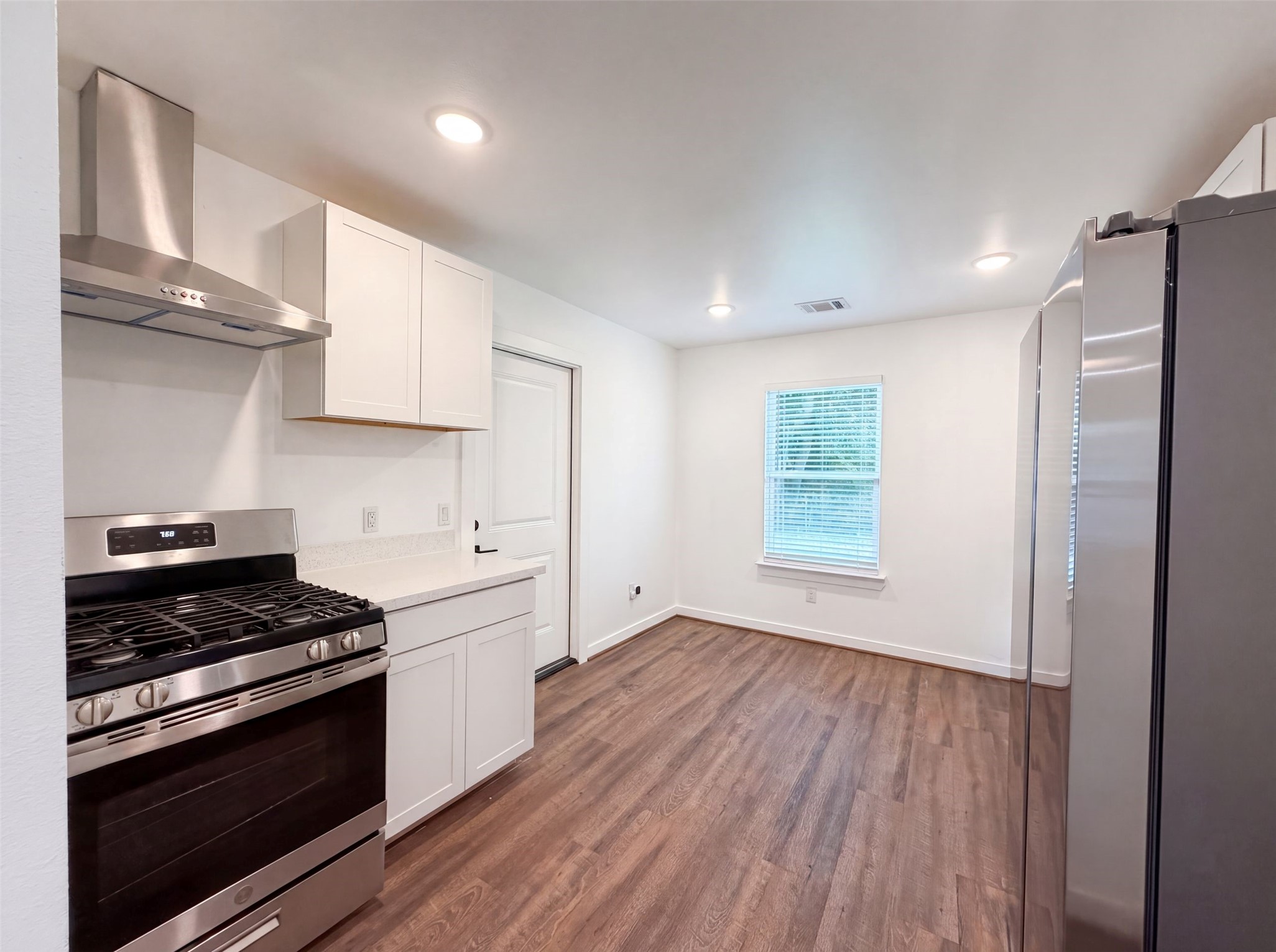 3457 Mainer Street Houston, TX 77021 - Photo 2 of 16 Staged Photo