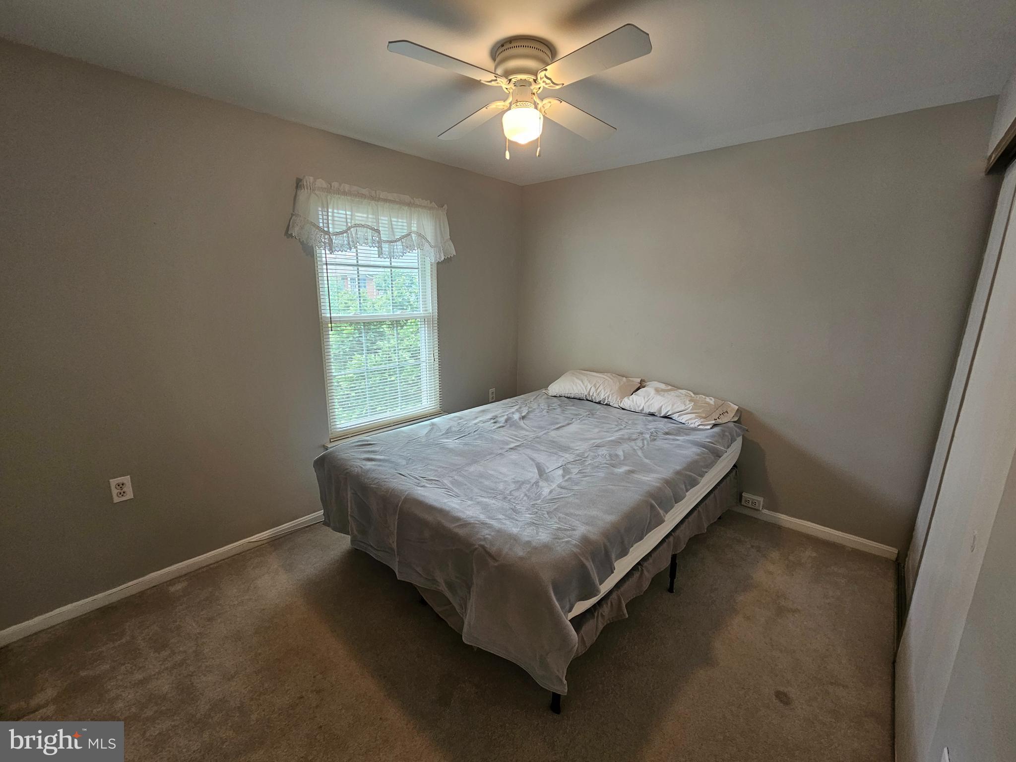 6112 Calico Pool Lane Burke, VA 22015 - Photo 4 of 7