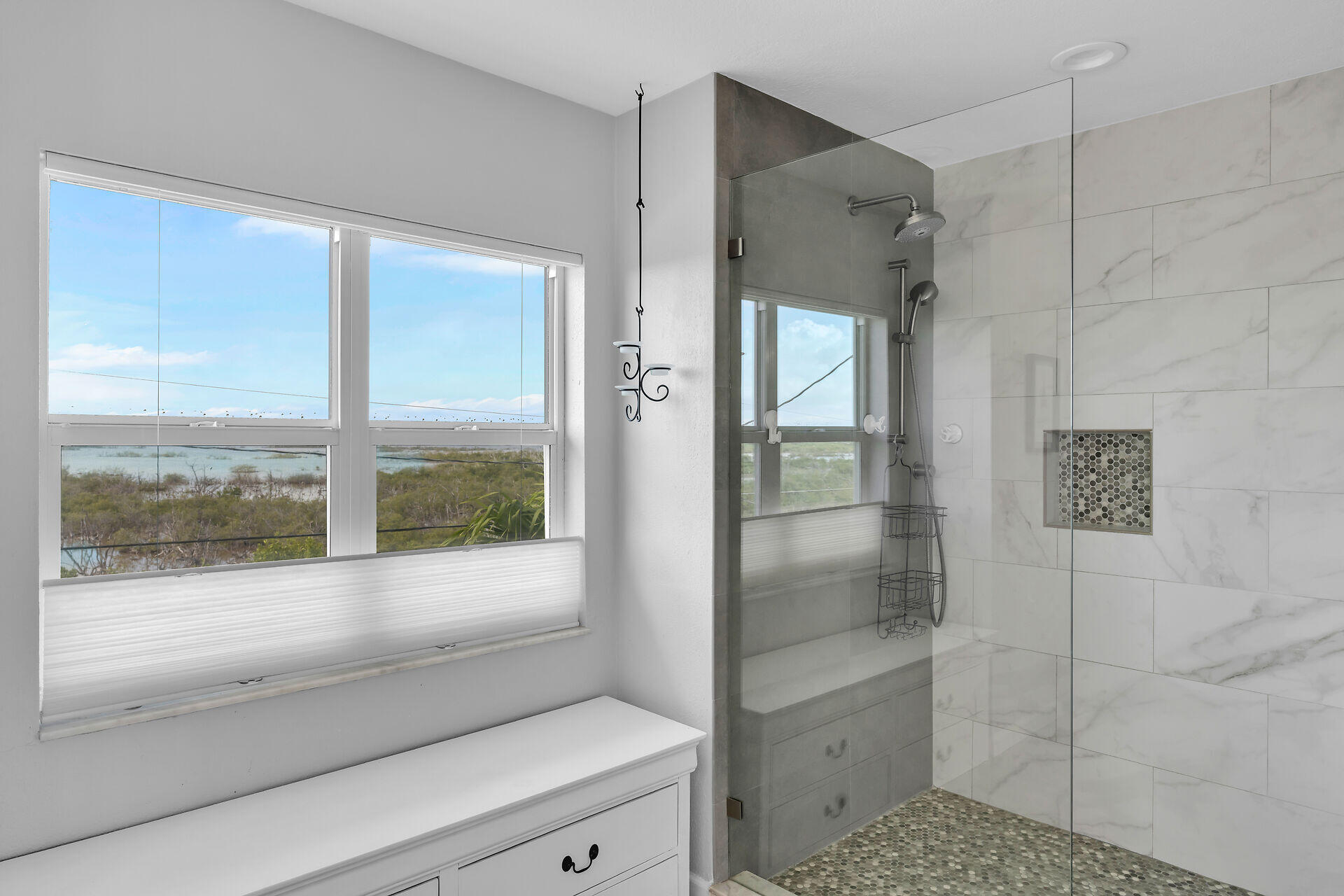 903 Indies Road Summerland Key, FL 33042 - Photo 24 of 48 Primary Bathroom