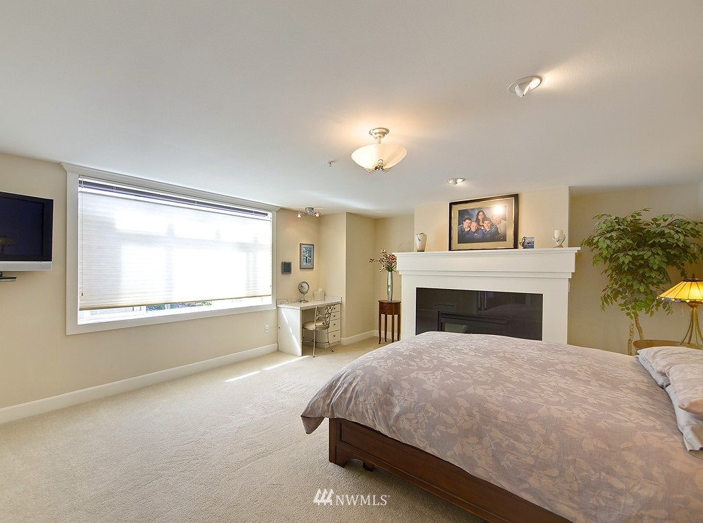 522 Alder Street, Unit 202 Edmonds, WA 98020 - Photo 10 of 15