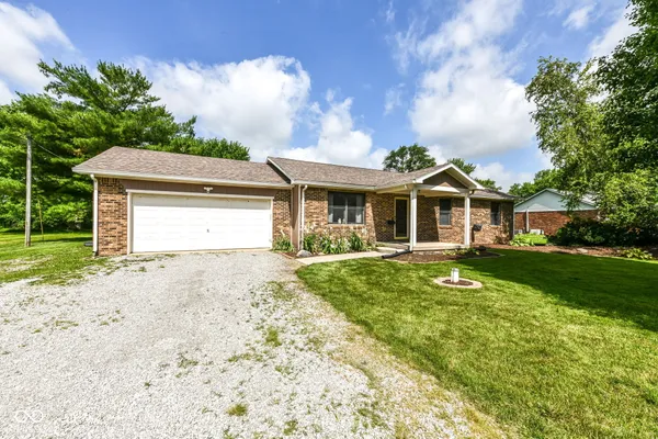 $299,900 | 110 North 600 East, Greenfield, IN 46140