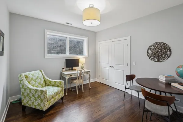 $615,000 | 1011 North Wolcott Avenue, Unit 2N, Chicago, IL 60622