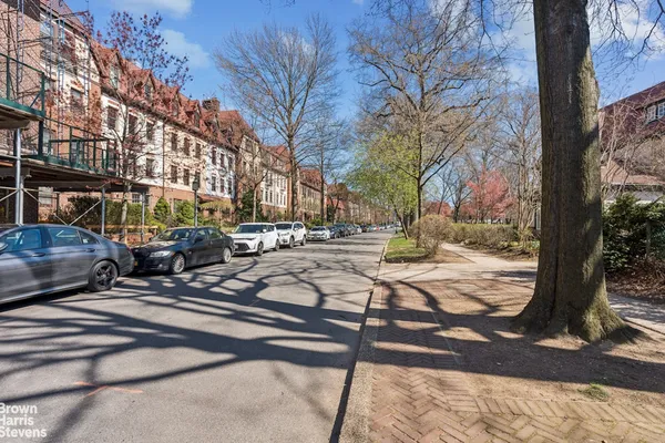 $420,000 | 150 Burns Street, Unit 3F | Forest Hills