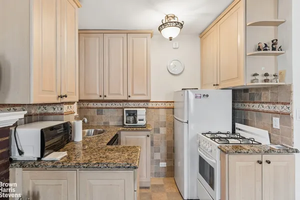 $420,000 | 150 Burns Street, Unit 3F | Forest Hills