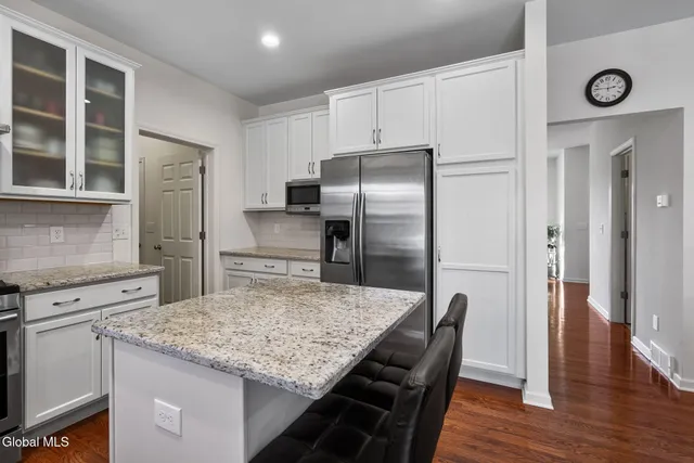 $3,600 | 2 Birch Court, North Greenbush, NY 12180