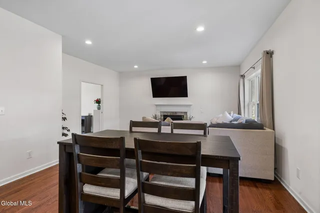 $3,600 | 2 Birch Court, North Greenbush, NY 12180