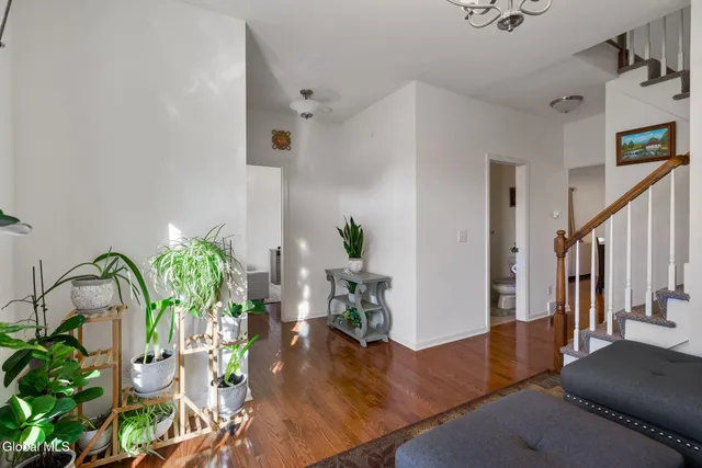 $3,600 | 2 Birch Court, North Greenbush, NY 12180