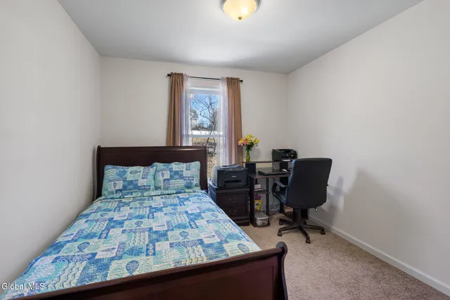 $3,600 | 2 Birch Court, North Greenbush, NY 12180