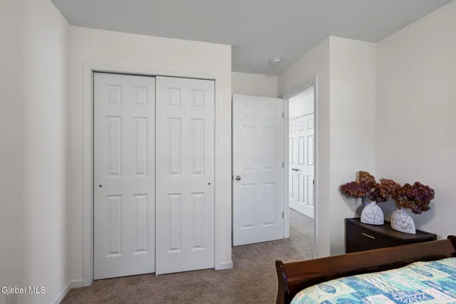 $3,600 | 2 Birch Court, North Greenbush, NY 12180