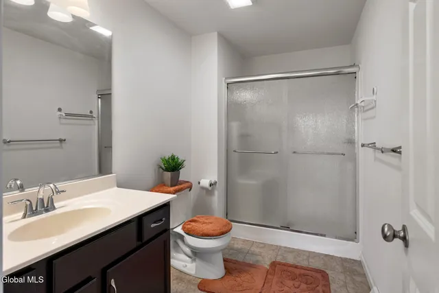 $3,600 | 2 Birch Court, North Greenbush, NY 12180