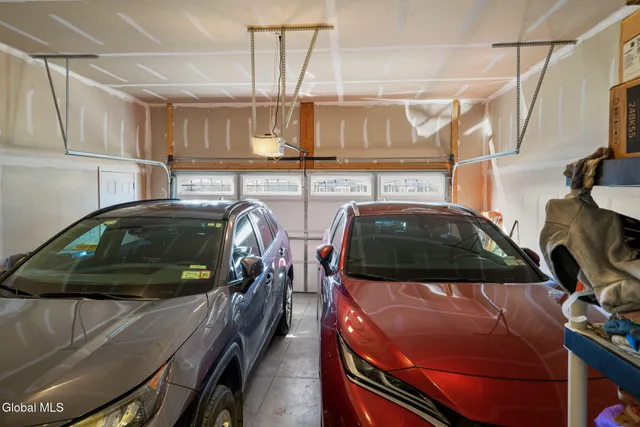 $3,600 | 2 Birch Court, North Greenbush, NY 12180