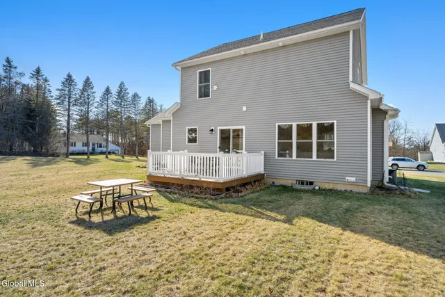 $3,600 | 2 Birch Court, North Greenbush, NY 12180