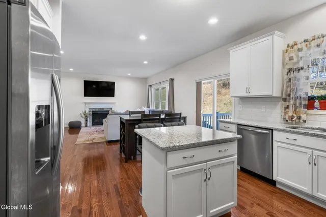 $3,600 | 2 Birch Court, North Greenbush, NY 12180