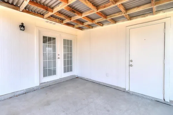 $1,895 | 929 St Timothy Street, Corpus Christi, TX 78418